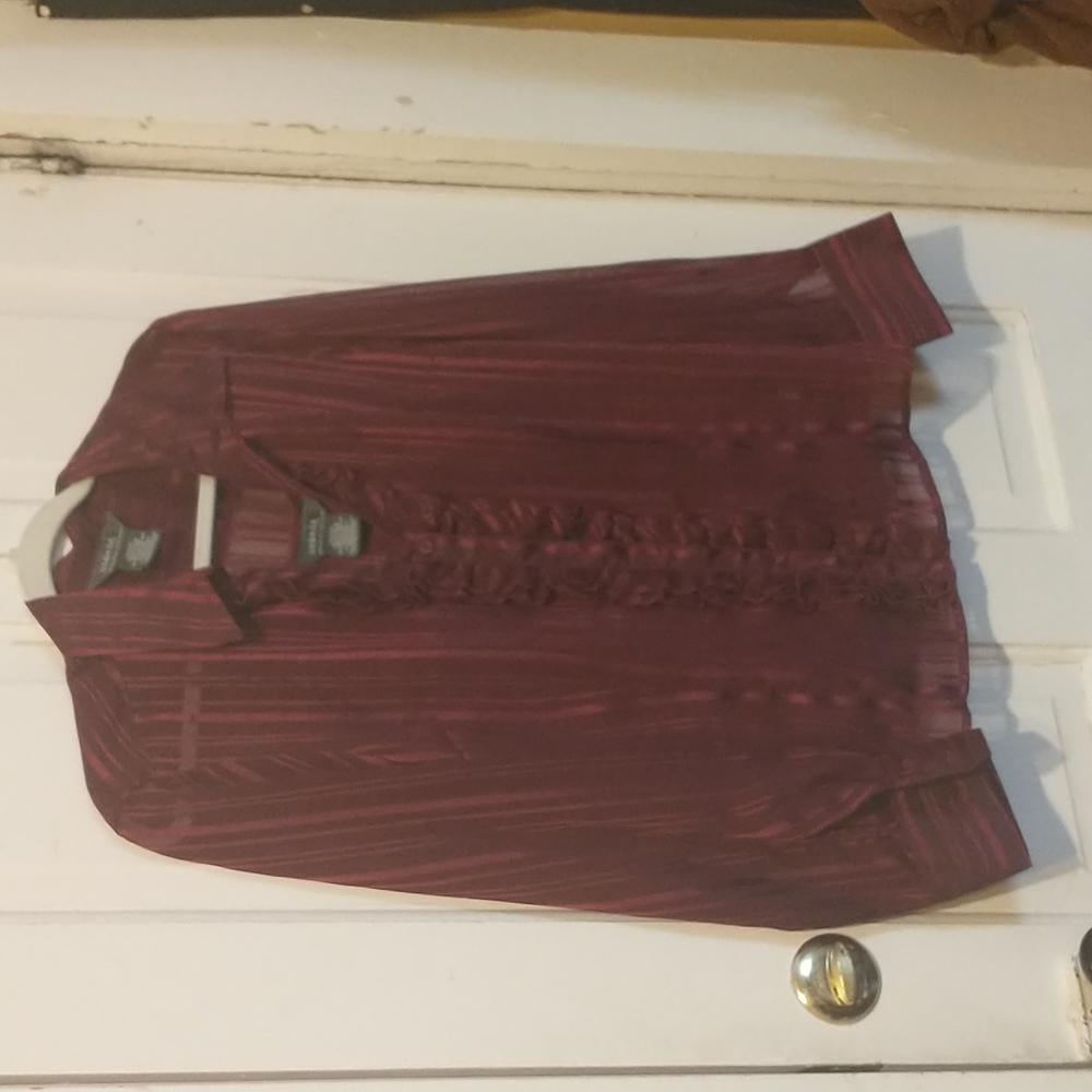 Women's blouse sheer order and tank lining size L button up long sleeve